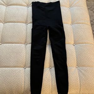 EUC Blanqi pregnancy legging sizing M over the belly